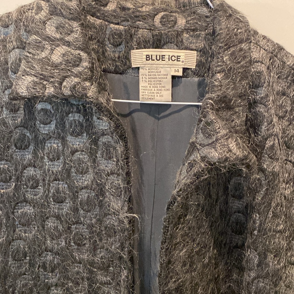 Blue Ice Ladies Blazer. Full Zip. Made w/Mohair. Black/Grey Color. Size 14 - Picture 2 of 6